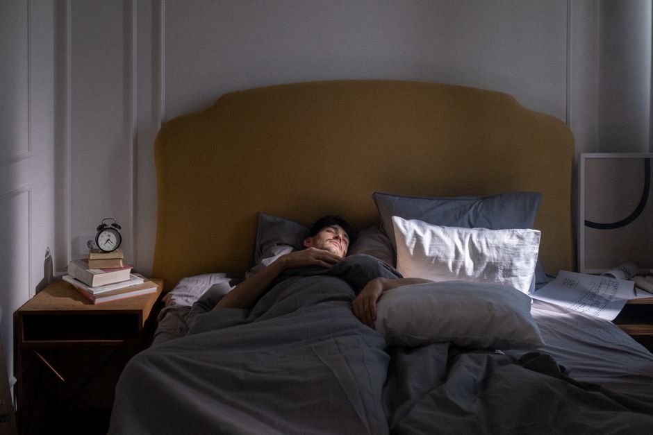 4. Troque o despertador agressivo por um despertar suave