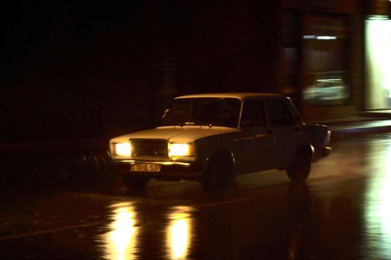 Sonhar com Carro: O Que Significa? Dirigindo, Novo, Quebrado e Mais