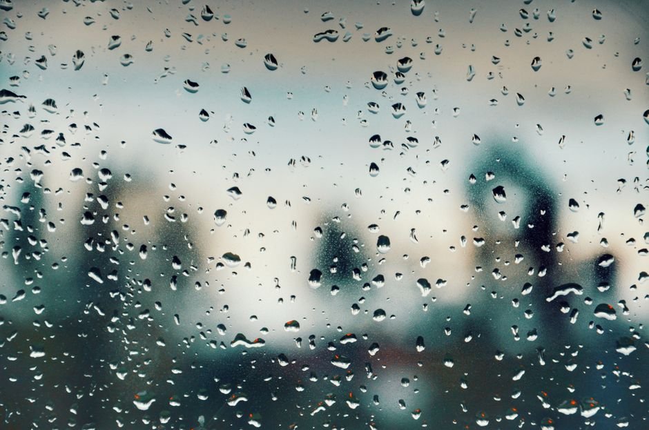 Sonhar com chuva fina e mansa