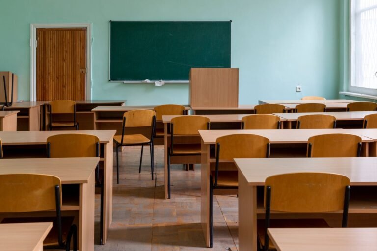 Sonhar com Escola: Por Que Voltamos Lá? 8 Significados