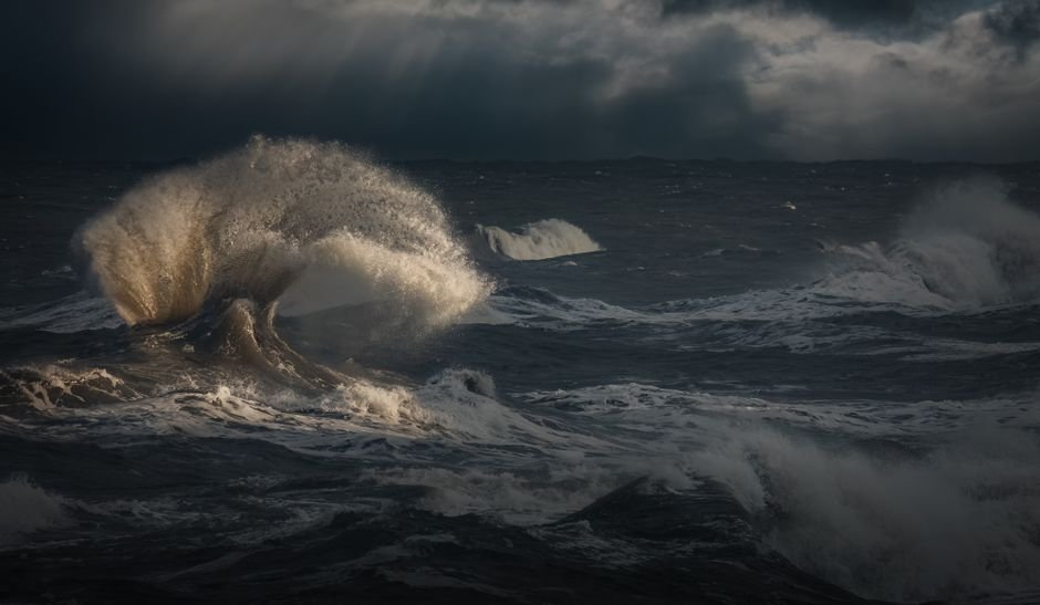 Sonhar com tempestade no mar