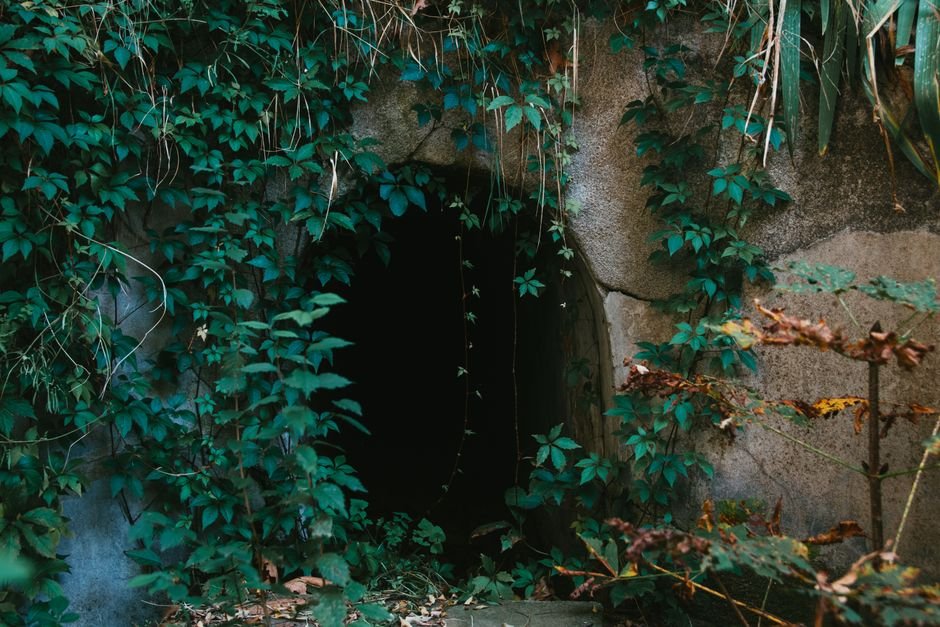 O que significa sonhar com caverna?