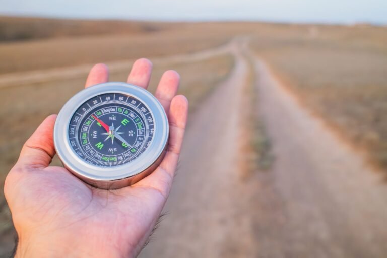Sonhar com Bússola: Estar Perdida ou Encontrar o Caminho?