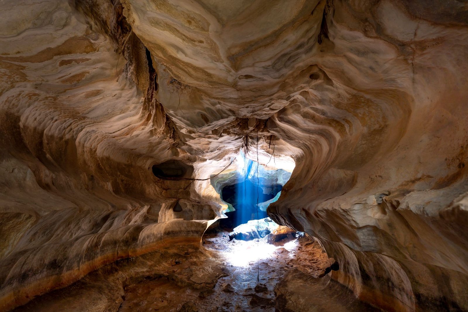 Sonhar com caverna: o que isso pode realmente significar?