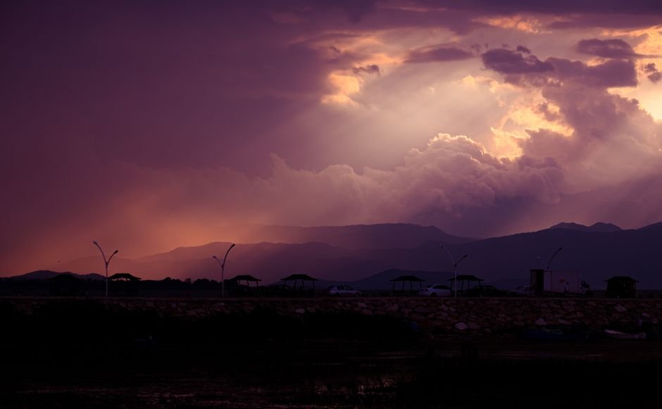 Sonhar com céu roxo