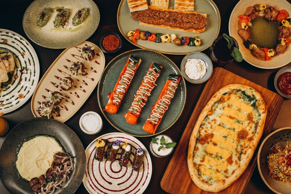 Bebidas: café, leite, cerveja e água
