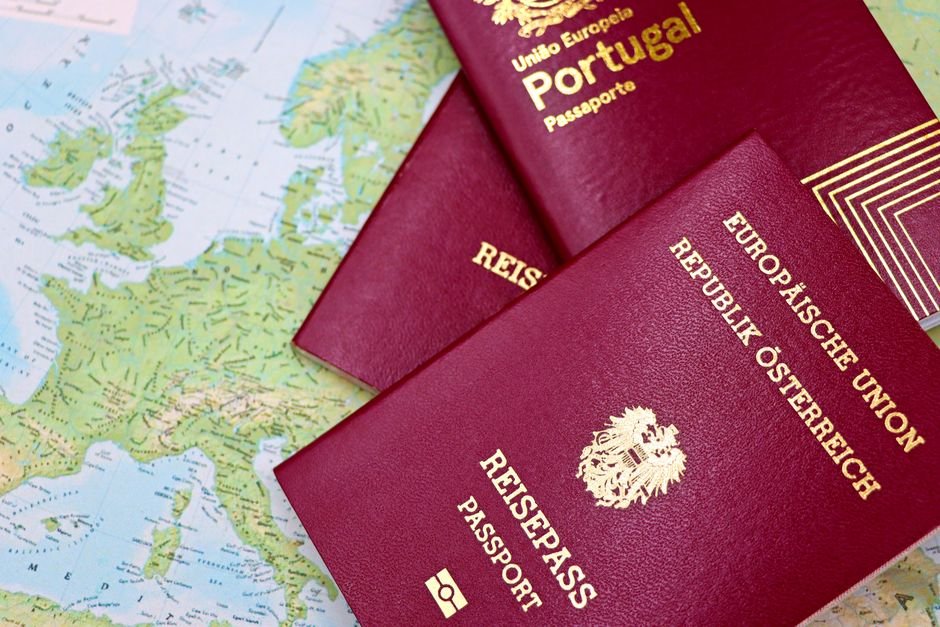 Sonhar com passaporte de outro país