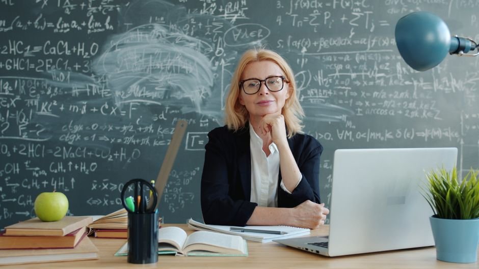 O que significa sonhar com professor?