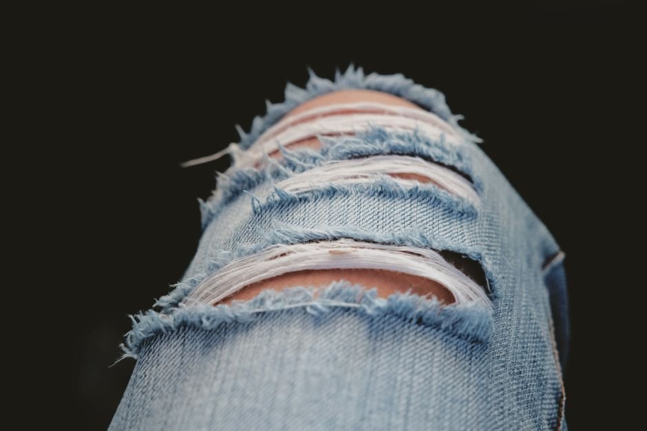O que significa sonhar com roupa rasgada?