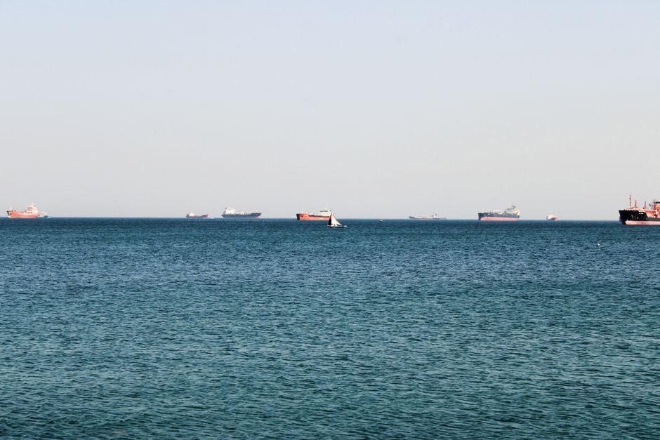 Sonhar vendo o naufrágio de longe, sem estar no navio