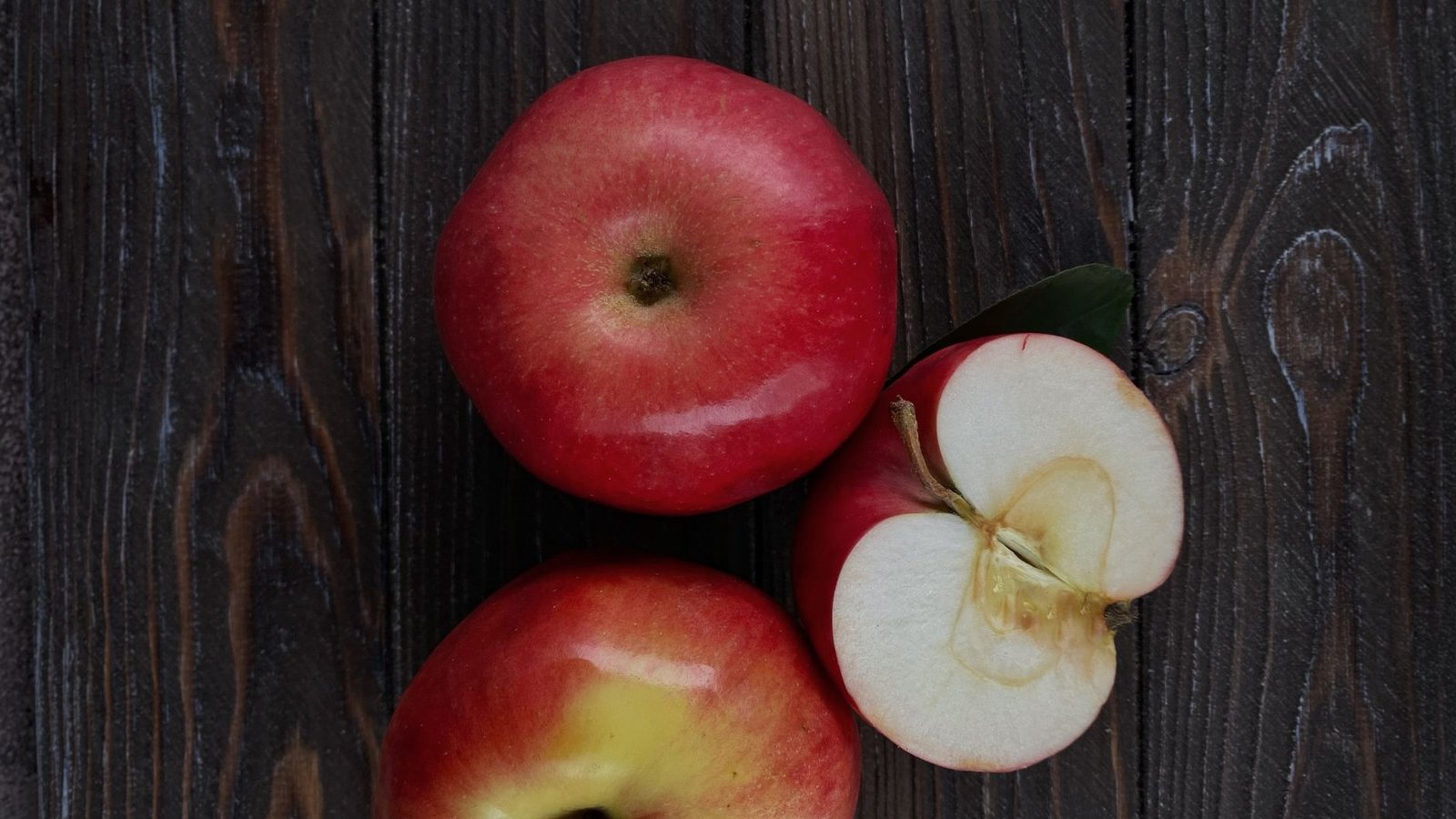 Sonhar com Maçã: O Que Significa Essa Fruta nos Sonhos?