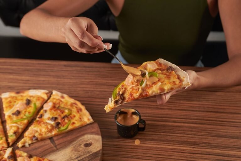 Sonhar com Pizza: o Que Esse Sonho Saboroso Pode Revelar