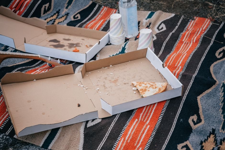 Sonhar com pizza fria