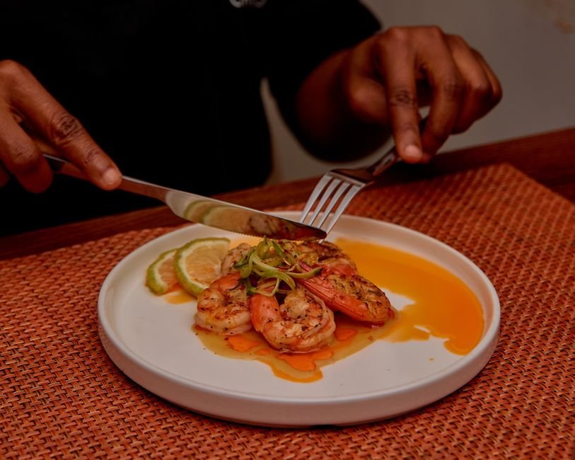Sonhar comendo camarão