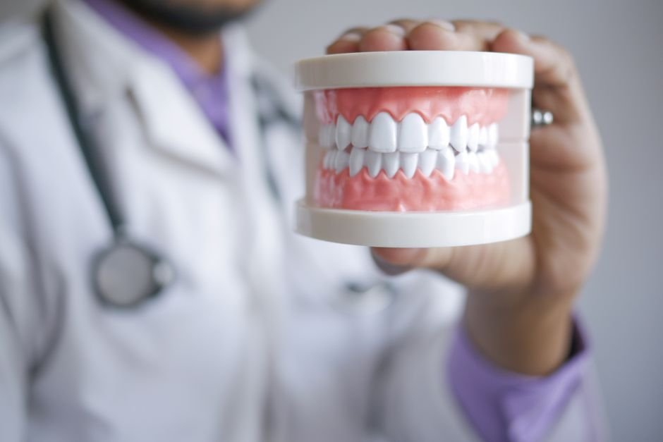 Sonhar que perde os dentes outra vez