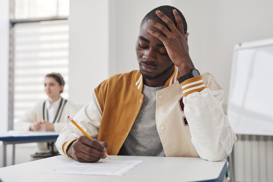 Sonhar que volta para a escola ou para a prova